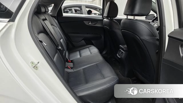 Kia Come New K3 2018 Белый из Кореи, фото 2