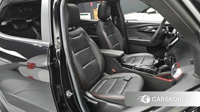 Chevrolet (GM Daewoo) Trailblazer 2022 Черный из Кореи, фото 2