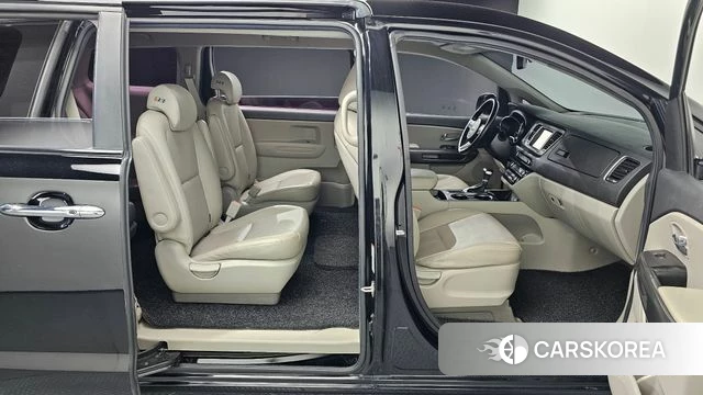 Kia The New Carnival 2019 Черный из Кореи, фото 2