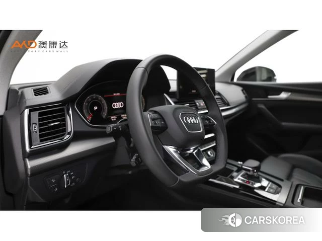 Audi Q5L 2022 Черный из Китая, фото 2