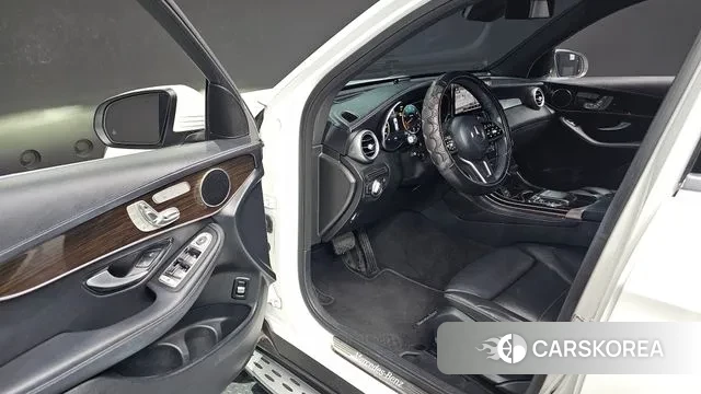 Mercedes-Benz GLC-Class X253 2020 Белый из Кореи, фото 2