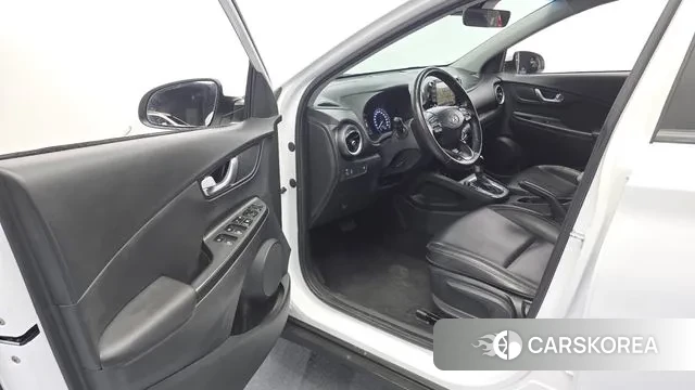 Hyundai The New Kona 2021 Белый из Кореи, фото 2