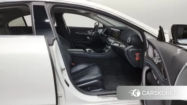 Mercedes-Benz CLS-Class C257 2019 Белый из Кореи, фото 2