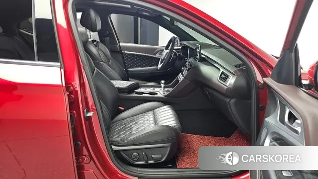 Genesis G70 2019 Красный из Кореи, фото 2