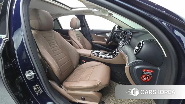 Mercedes-Benz E-Class W213 2020 Синий из Кореи, фото 2