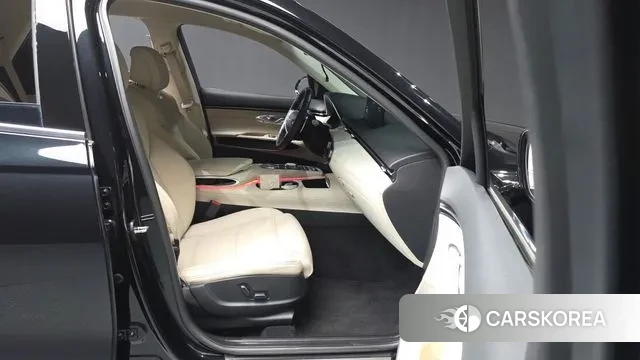 Genesis GV70 2024 Черный из Кореи, фото 2