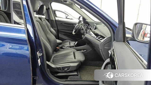 BMW X1 (F48) 2019 Синий из Кореи, фото 2