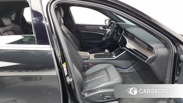 Audi A6 (C8) 2020 Черный из Кореи, фото 2