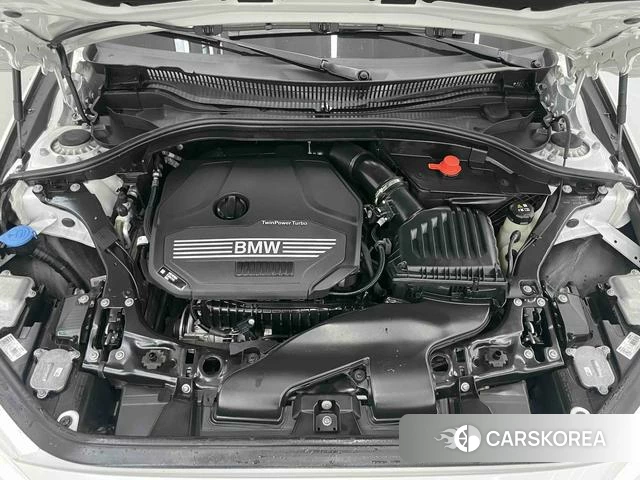 BMW 1 series 2023 Белый из Китая, фото 2