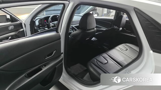 Hyundai Avante (CN7) 2023 Белый из Кореи, фото 2