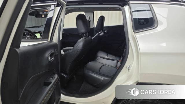 Jeep Compass 2nd Generation 2019 Белый из Кореи, фото 2