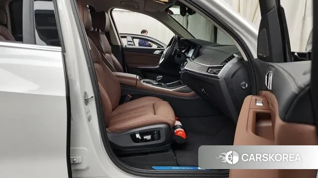 BMW X7 (G07) 2020 Белый из Кореи, фото 2