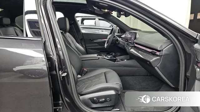 BMW 5 Series (G60) 2024 Серый из Кореи, фото 2