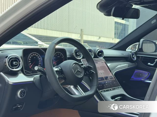 Mercedes-Benz Class C 2024 Белый из Китая, фото 2