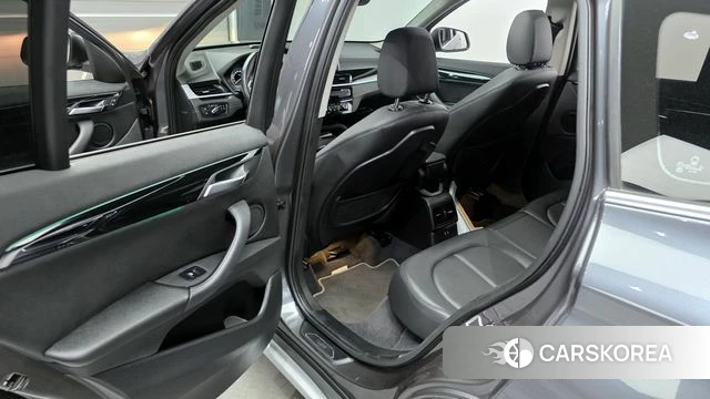 BMW X1 (F48) 2022 Серый из Кореи, фото 2