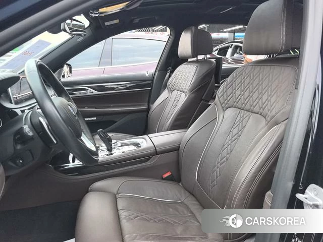 BMW 7 series 2018 Черный из Китая, фото 2