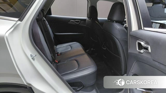 Kia Sportage 5th Generation Hybrid 2022 Белый из Кореи, фото 2