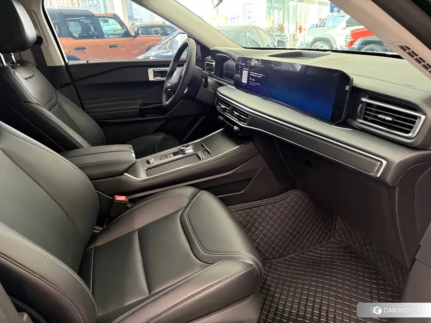 Ford Explorer 2025 Черный из Китая, фото 2