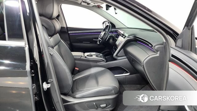 Hyundai Tucson (NX4) 2021 Черный из Кореи, фото 2