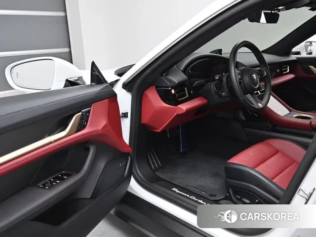 Porsche Taycan 2025 Белый из Кореи, фото 2