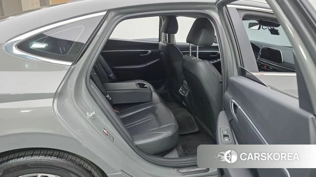 Hyundai Sonata (DN8) 2020 Серебристо-серый из Кореи, фото 2