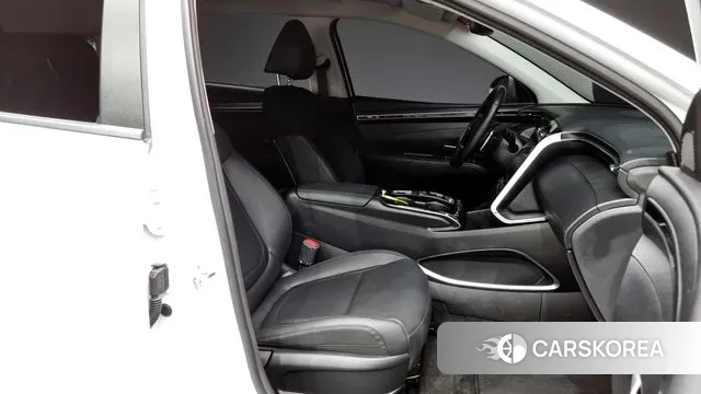 Hyundai Tucson (NX4) 2022 Белый из Кореи, фото 2