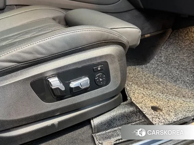 BMW X5 (G05) 2024 Черный из Кореи, фото 2