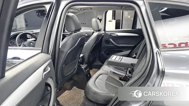 BMW X1 (F48) 2018 Серый из Кореи, фото 2