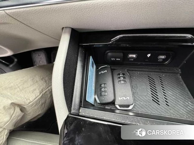 Kia Sportage 5th Generation Hybrid 2022 Белый из Кореи, фото 2