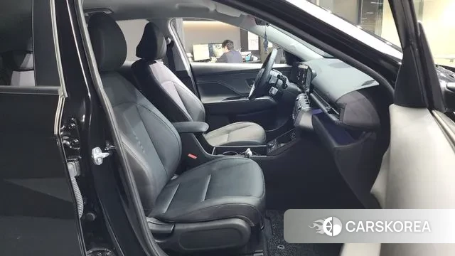 Hyundai Kona (SX2) 2023 Черный из Кореи, фото 2