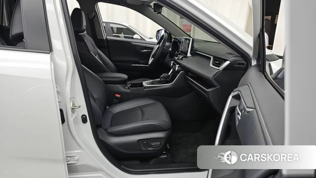Toyota RAV4 5th Generation 2024 Белый из Кореи, фото 2
