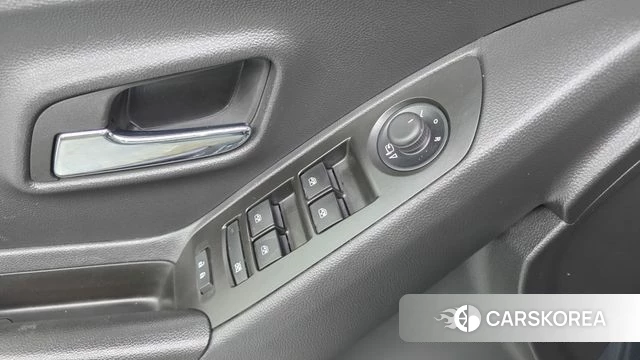 Chevrolet (GM Daewoo) The New Trax 2022 Серый из Кореи, фото 2