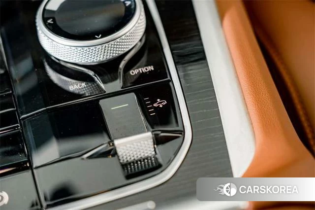 BMW X6 2024 Черный из Китая, фото 2