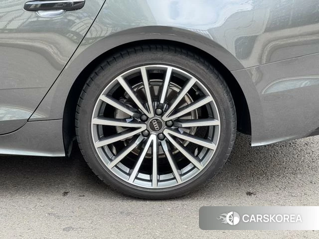 Audi A5 2023 Серебристо-серый из Китая, фото 2