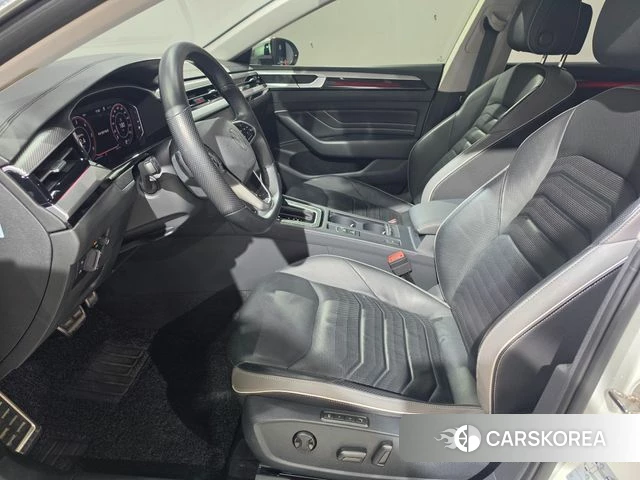 Volkswagen Arteon 2023 Белый из Кореи, фото 2