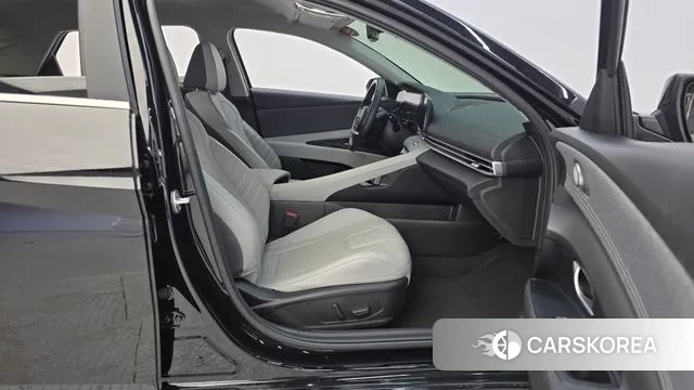 Hyundai Avante (CN7) 2022 Черный из Кореи, фото 2