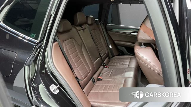 BMW X3 (G01) 2022 Черный из Кореи, фото 2