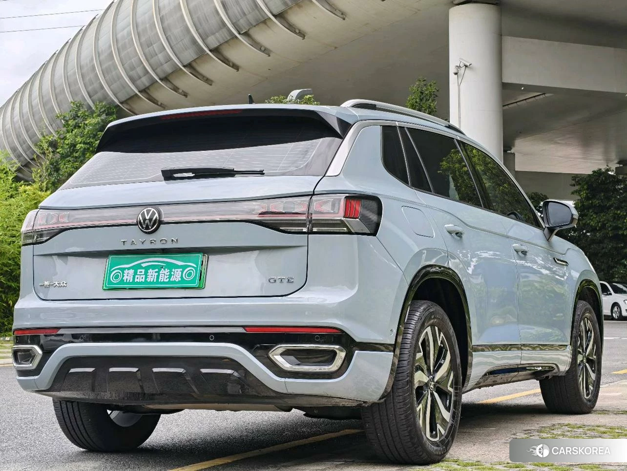 Volkswagen Tanyue GTE 2022 Серебристо-серый из Китая, фото 2