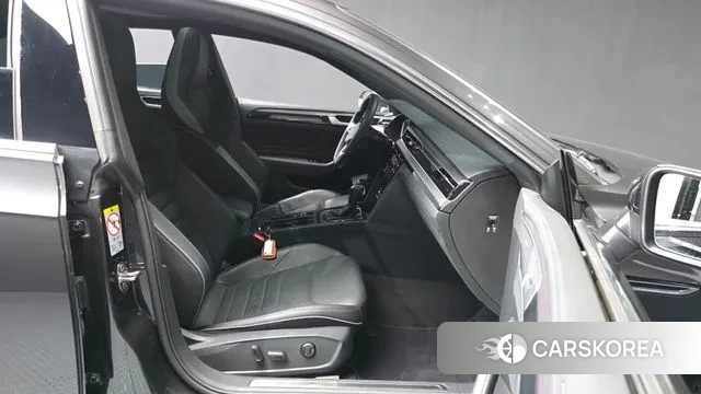 Volkswagen Arteon 2022 Серый из Кореи, фото 2