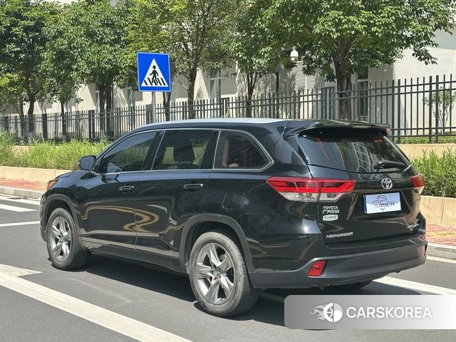 Toyota Highlander 2018 Черный из Китая, фото 2