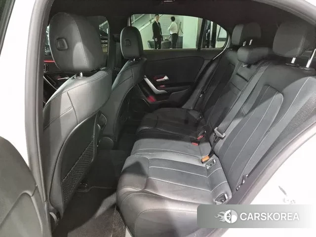 Mercedes-Benz A-Class W177 2024 Белый из Кореи, фото 2