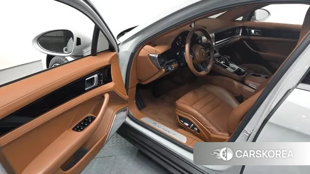 Porsche Panamera (971) 2021 Серебристо-серый из Кореи, фото 2