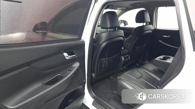 Hyundai The New Santa Fe 2023 Белый из Кореи, фото 2