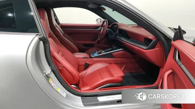 Porsche 911(992) 2024 Серебристо-серый из Кореи, фото 2