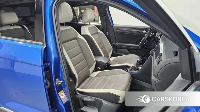 Volkswagen T-Roc 2021 Синий из Кореи, фото 2