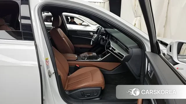 Audi A6 (C8) 2022 Белый из Кореи, фото 2