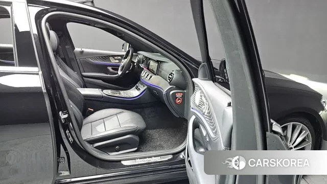 Mercedes-Benz E-Class W213 2022 Черный из Кореи, фото 2