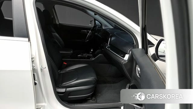 Kia Sportage 5th Generation 2023 Белый из Кореи, фото 2