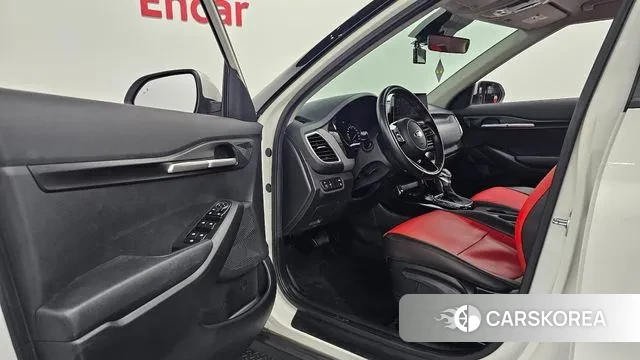 Kia Seltos 2021 Белый из Кореи, фото 2