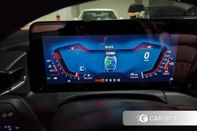 Ford Mustang 7th Generation 2024 Серый из Кореи, фото 2